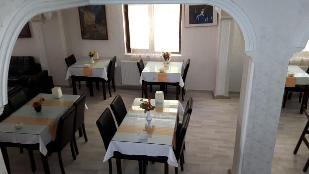 Kafkas Hotel Antalya Extérieur photo